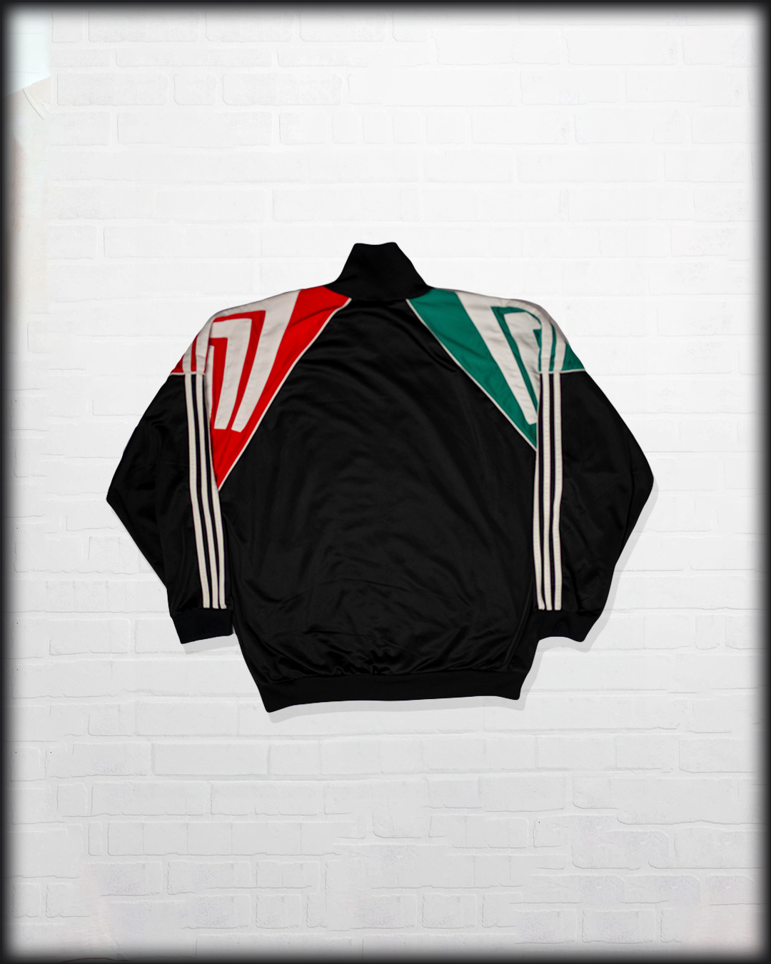 VINTAGE ADIDAS JACKET