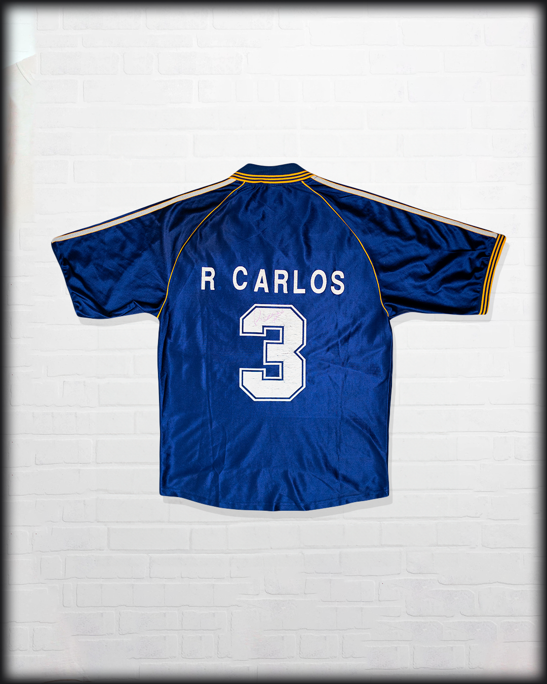 ROBERTO CARLOS REAL MADRID THIRD JERSEY 1998-1999 AUTOGRAPHED